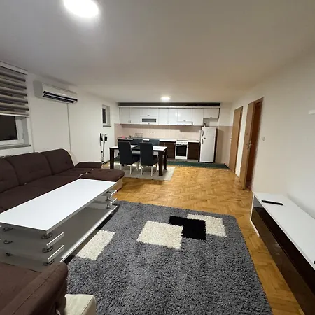 Ameti Apartament *